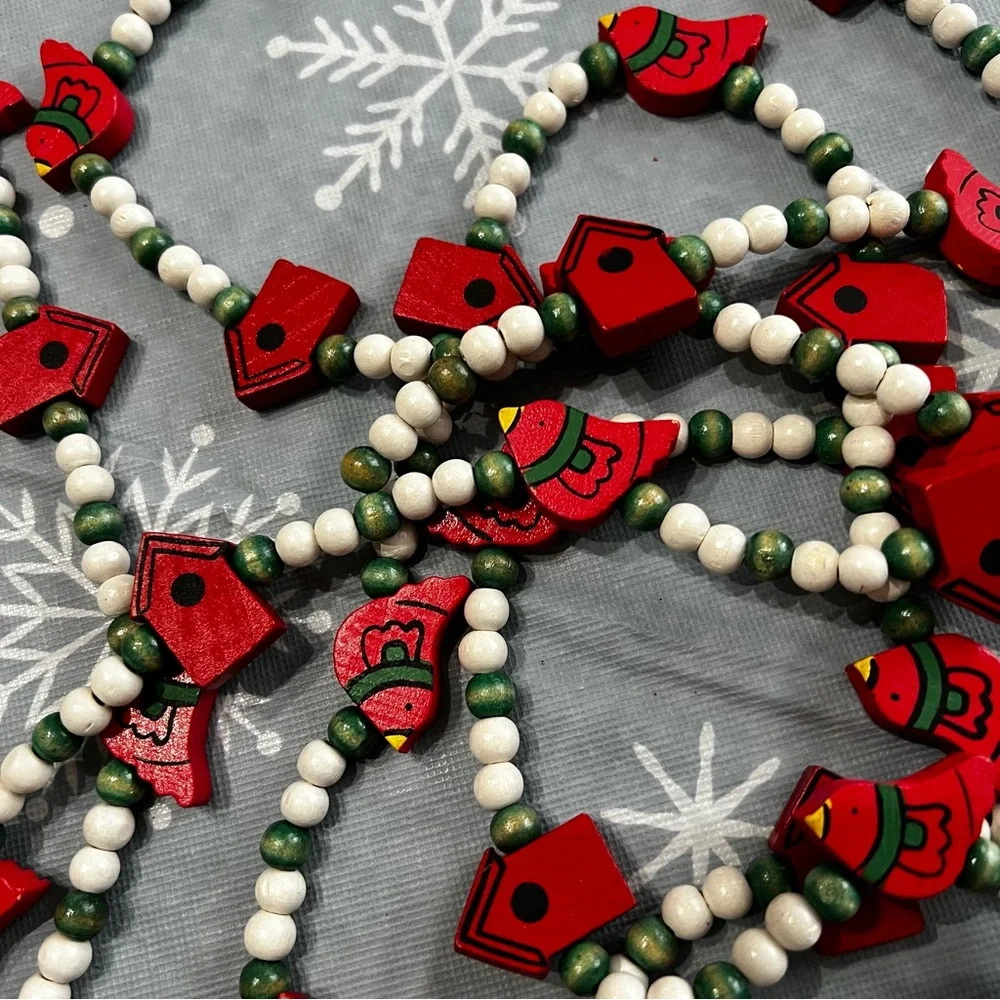 Vintage Wooded Beaded Bird & Birdhouse Garland